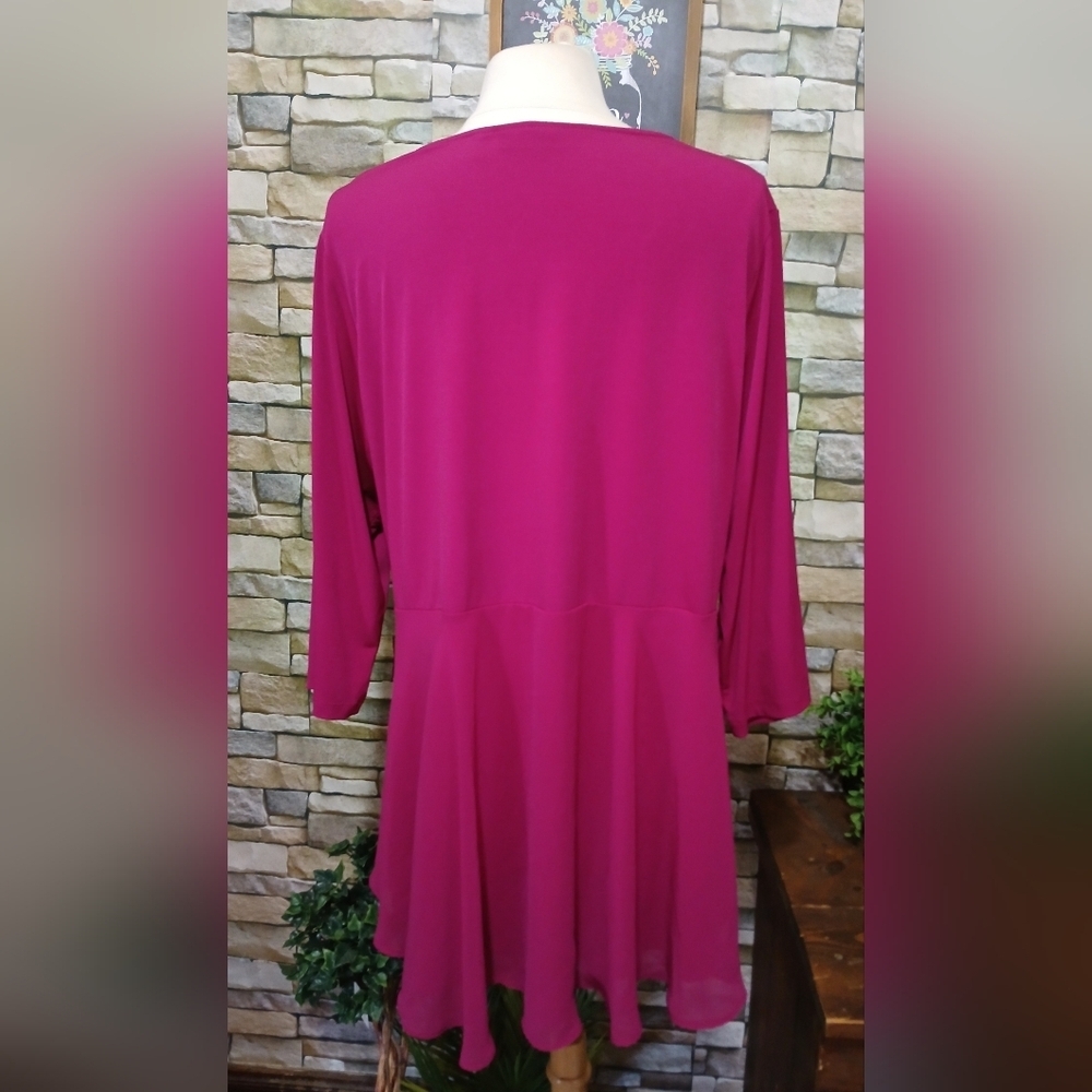 Susan Graver 1X Rasperry Tunic Blouse - Picture 2 of 5